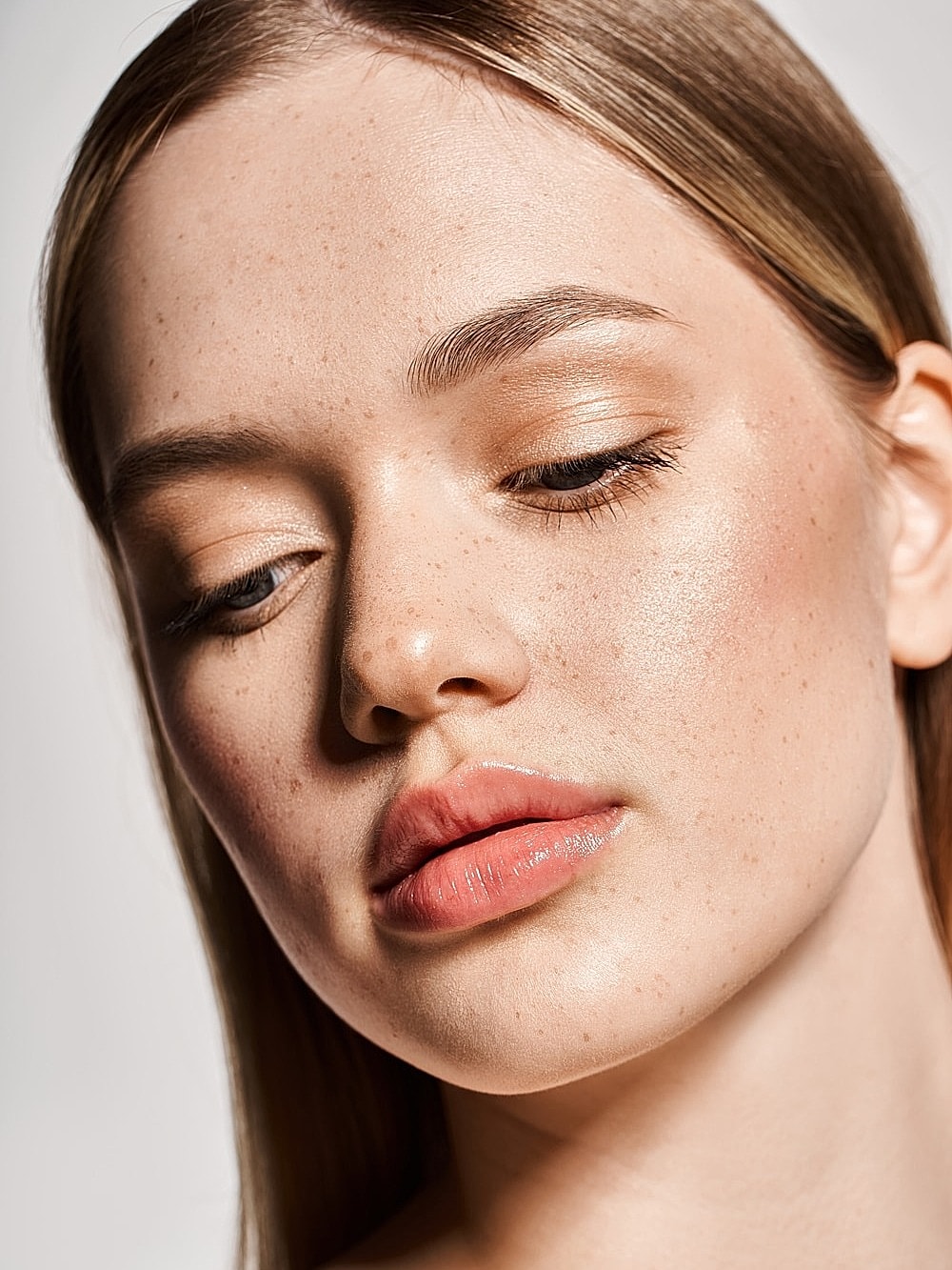 Close-up of young woman with natural makeup.